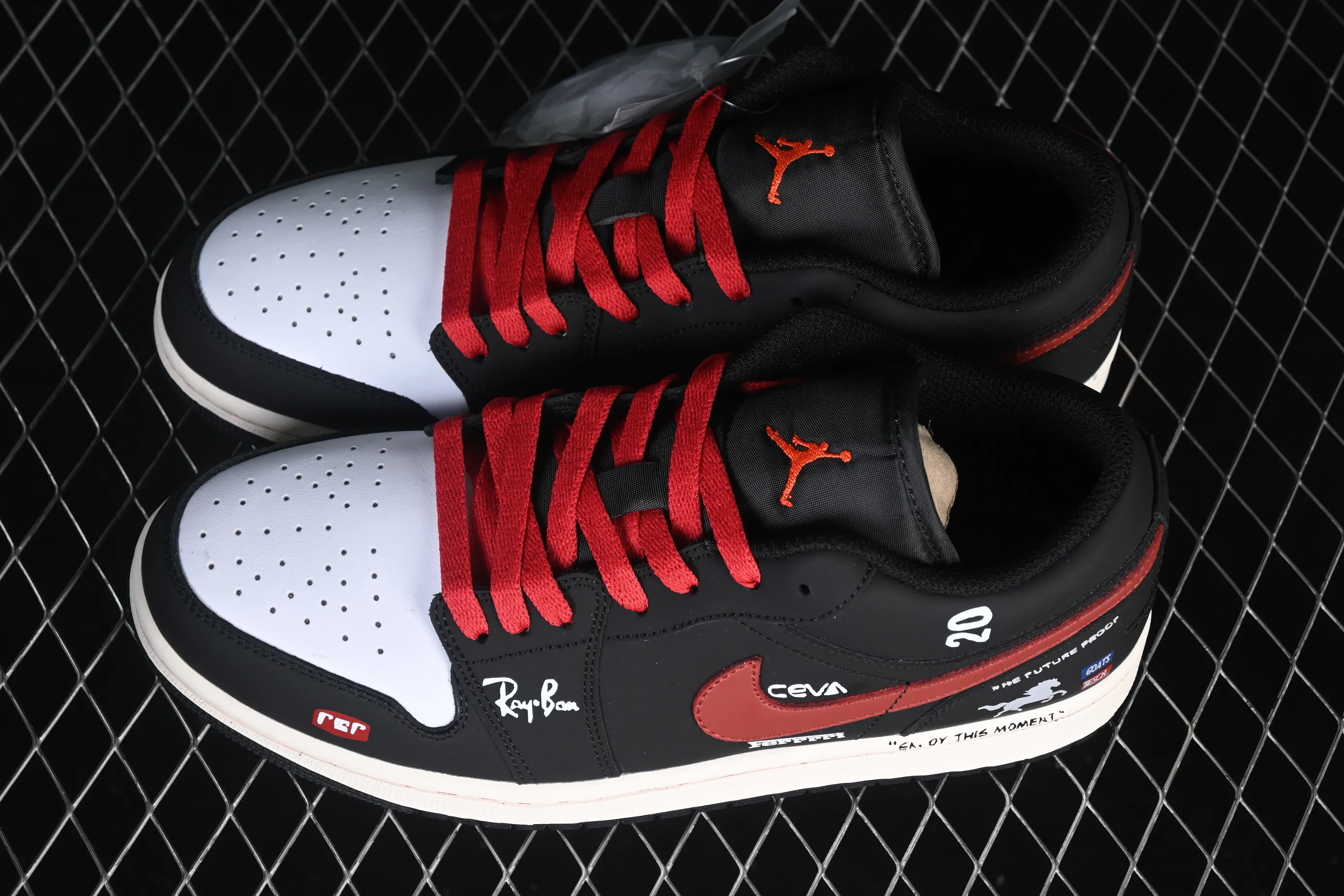 All Categories Air Jordan Jordan Series Basketball Shoes Air Jordan 1 Low Air Jordan 1 Low AJ1 Joe 1 Year of the Horse Limited Low-State Cultural Casual Shoes 553558-040